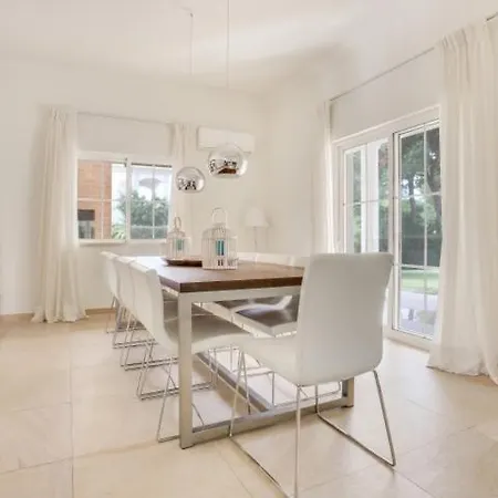 Sleeps 10 Pool Air Con Wifi Vila *