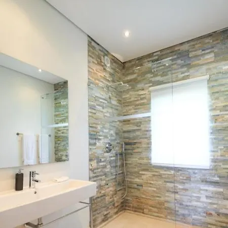 Sleeps 10 Pool Air Con Wifi Vila