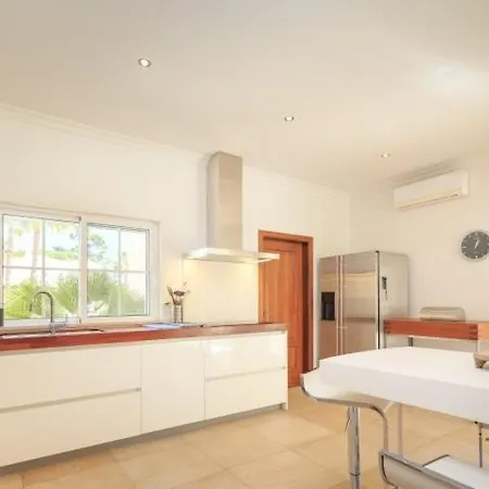 Vila Sleeps 10 Pool Air Con Wifi *